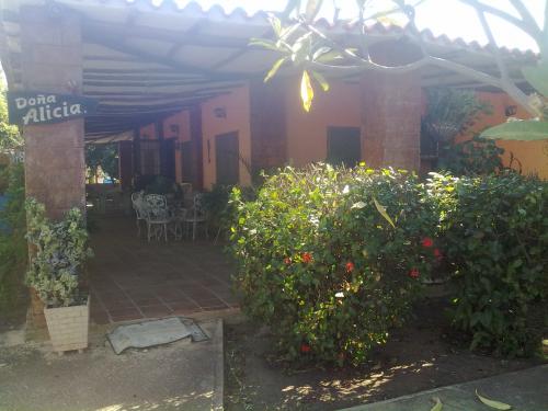 VENTA CASA DE PLAYA RUSTICA BELLISIMA