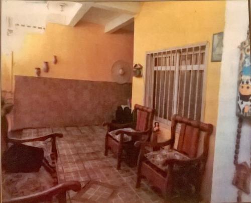 Vendo Casa en muy Buen Precio . 