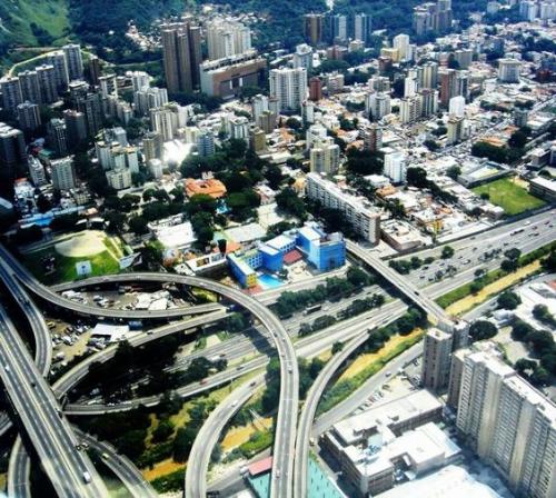 VENTA DE APARTAMENTO EN EL PARAISO LAS FUENTES CARACAS