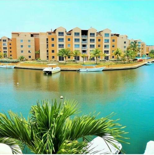 Punta Canal alquilo o vendo espectacular apartamento