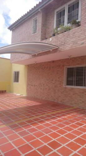Apartamento 65 mt2 en Residencias Talec Naguanagua