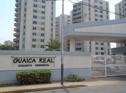 VENDO APTO. EN RESID. GUAICA REAL, LECHERIA.