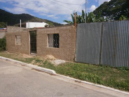 Casa 90 m2 Valles del Norte, La Cumaca, San Diego