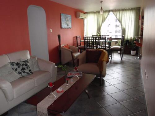 Apartamento 81 m2 rn Valle Alto, Urb Palma Real Naguanagua