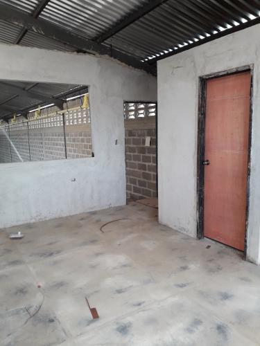 Galpón de 303,40 en el Centro Empresarial Alhambra, Sector Santa Rosa 