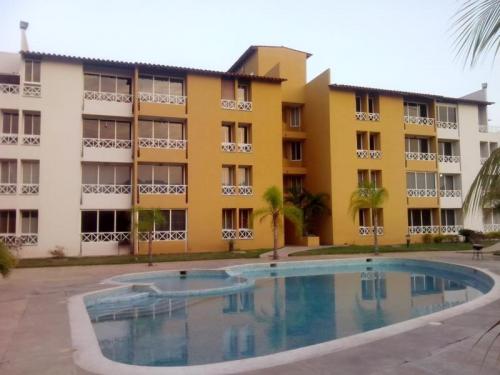 VENDO APTO. EN RESIDENCIAS THAI, LECHERIA