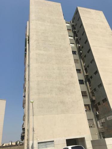 Apartamentoen Venta Residencias Las Tunas Zona Oeste.