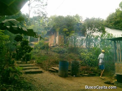 VENTA DE CASA EN SECTOR ORUJITO NEGOCIABLE