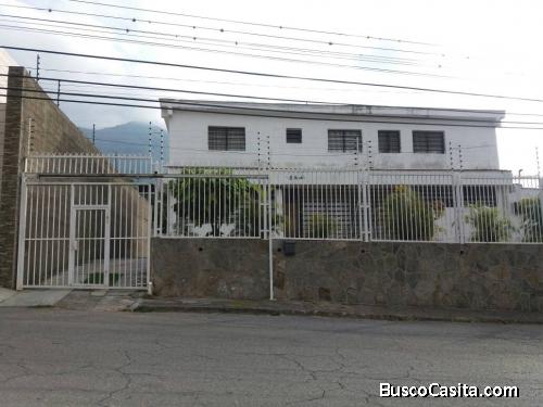 vendo casa en urbanizacion miranda