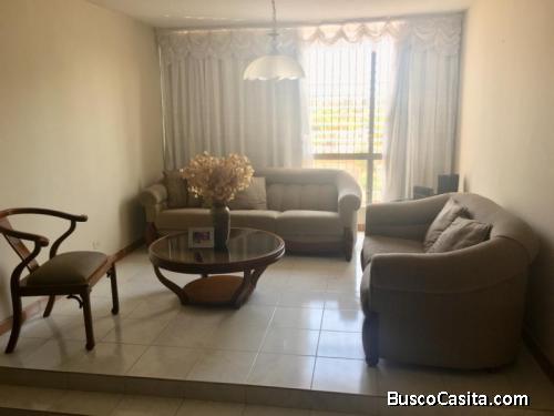 Apartamento en Venta en Circunvalación 1