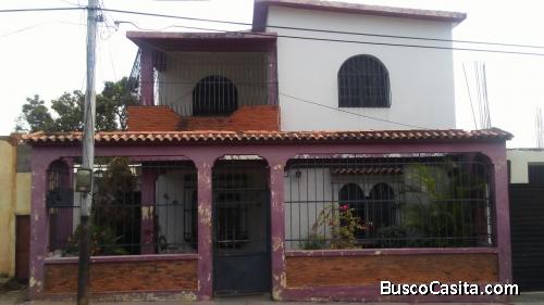 Se vende casa centrica en chivacoa - yaracuy