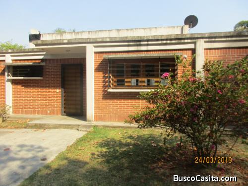 HERMOSA CASA EN ORIPOTO