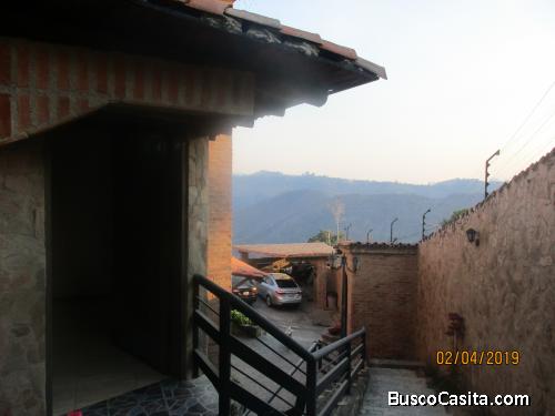 HERMOSO ANEXO EN EL HATILLO