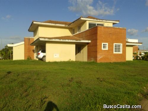 Town House en San Miguel, Maturin, Monagas, Venezuela
