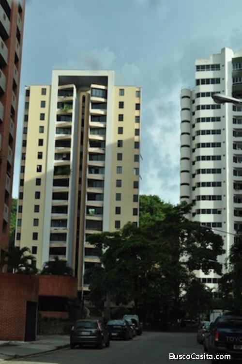 En venta Bello apartamento en urb. El Bosque, Valencia. Negociable