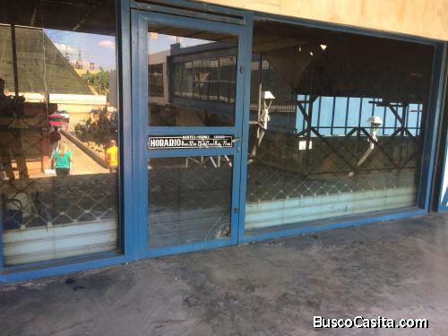 Local Comercial Big Low Center