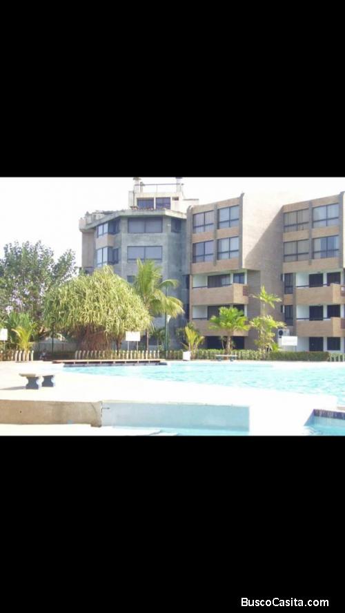 EXCELENTE OPORTUNIDAD DE INVERSION HERMOSO PENTHOUSE EN HIGUEROTE