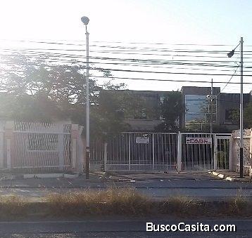 SKY GROUP Vende extensión de 200 metros de terreno ubicado en La Urbanización Villa Ingenio I de La 