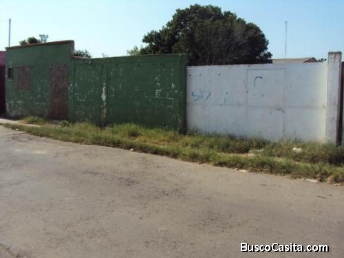 Terreno en Venta en Av los Medanos Coro MLS#19-7270