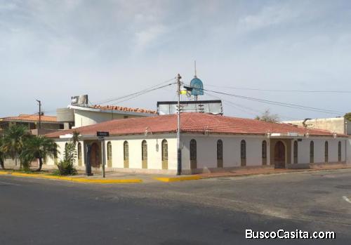 Local Comercial en Venta en Av los Medanos Coro MLS#19-10475