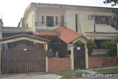 Q1037 - JC CONSOLITEX VENDE CASA TRIGAL NORTE +584124768728 