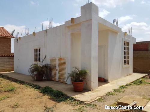 Casa en Venta en La Floresta Coro MLS#19-10604