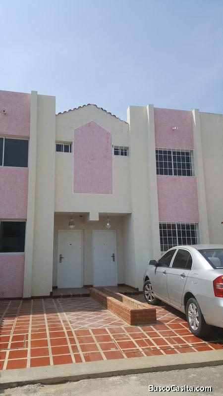 SuEspacio Bienes Raíces, C.A Vende Town House - Carretera L