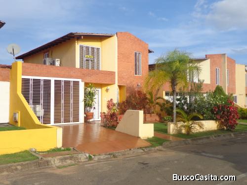 Town House en Guayana Country Club