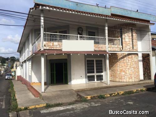 Edificio en venta, en zona privilegiada de Upata, Bolívar Venezuela