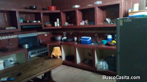 ESPECTACULAR CASA EN LA URBANIZACION LAS EUGENIAS DEL ESTADO FALCÓN