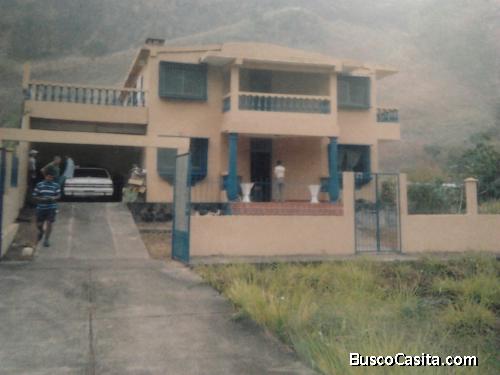 Vendo Quinta en la Placeta