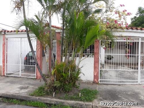  SKY GROUP Vende Casa en La Esmeralda, San Diego. SDC-517