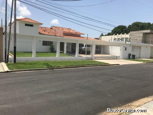 FOCUS INMUEBLES VENDE Casa en Guaparo, YB19-25