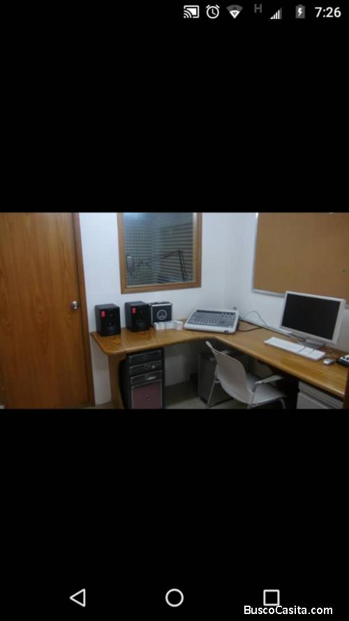 Vendo oficina en centro comercial las tejas