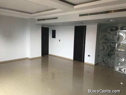 EN VENTA Apartamento en La Trigaleña, YB19-17