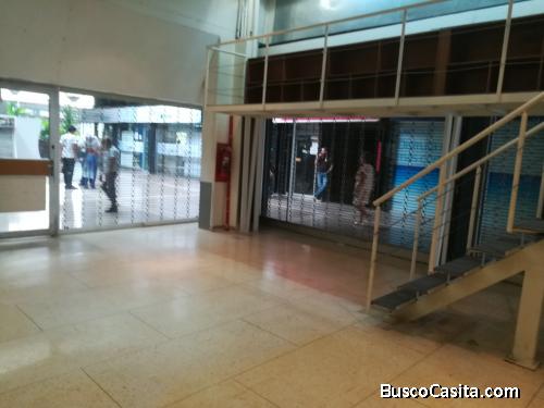 SE ALQUILA LOCAL COMERCIAL