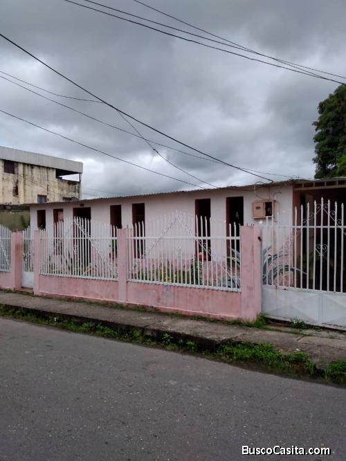 AMPLIA Y COMODA CASA