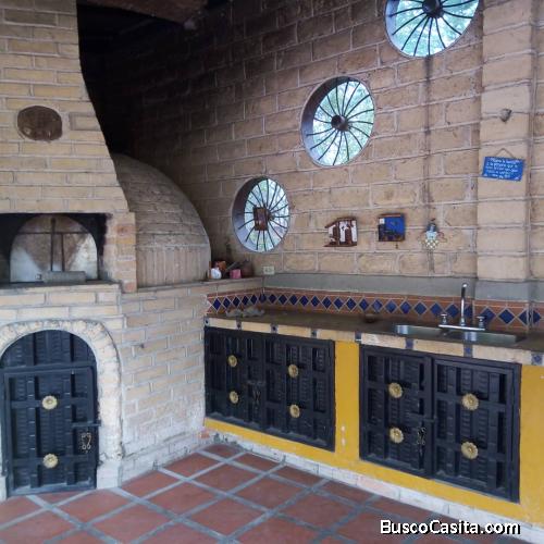 VENDO CASA EN MONTALBAN AGUIRRE