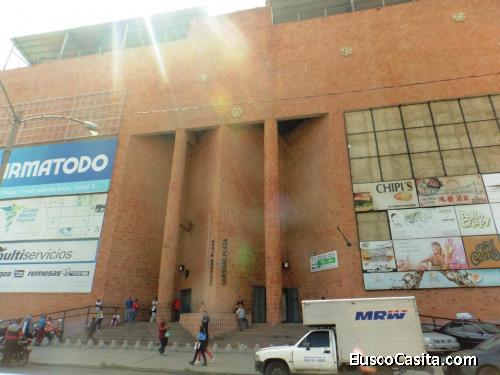 Local Comercial en el Centro Comercial Caricuao Plaza