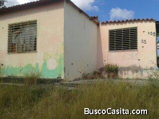 VENDO CASA EN CABUDARE. AV INTERCOMUNAL CABUDARE ACARIGUA. MAXIMINO ROJAS.