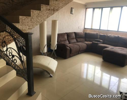 Vendo Apto. Ph Duplex En Resid. Dinastia I, Lecheria