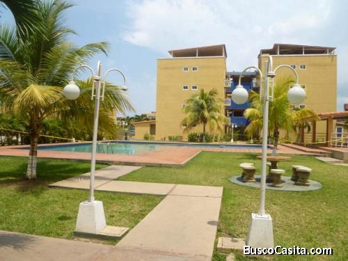 Alquilo Apto. En Resid. Parque Guaraguao, Guanta