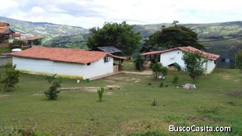 VENDO CASA ESTILO RUSTICO CAMPESTRE