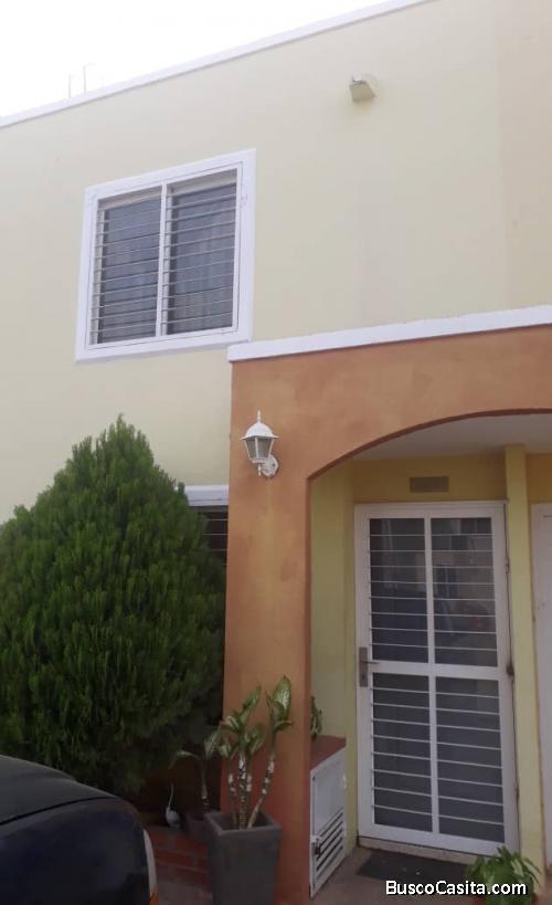 TOWNHOUSE CAMINOS DE LA LAGUNITA 