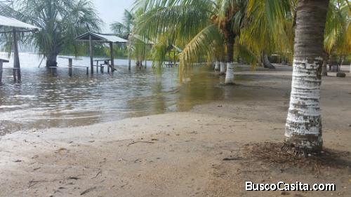 Hermoso balniario y centro recreacional excelente inversion Caruachi 