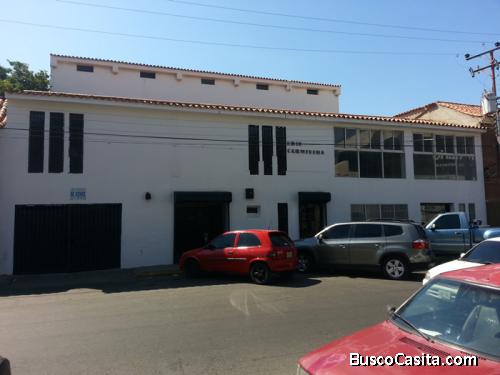SE VENDE EDIFICIO CENTRO DE CORO, CALLE  FALCON