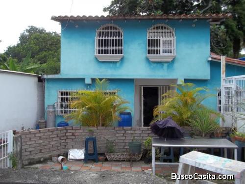 Vendo práctica casa, zona fresca El limón, Maracay.