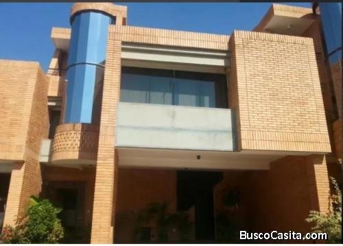 CASA EN PIEDRAS PINTADAS, AB19-18