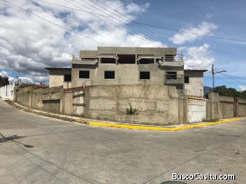 SE VENDE EXCELENTE HOTEL 0 APARTAMENTOS  EN OBRA GRIS POR TERMINAR