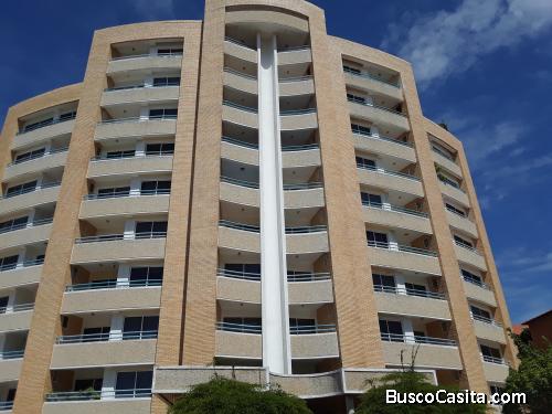 SE VENDE APTO 82 MT2 URB COSTA AZUL